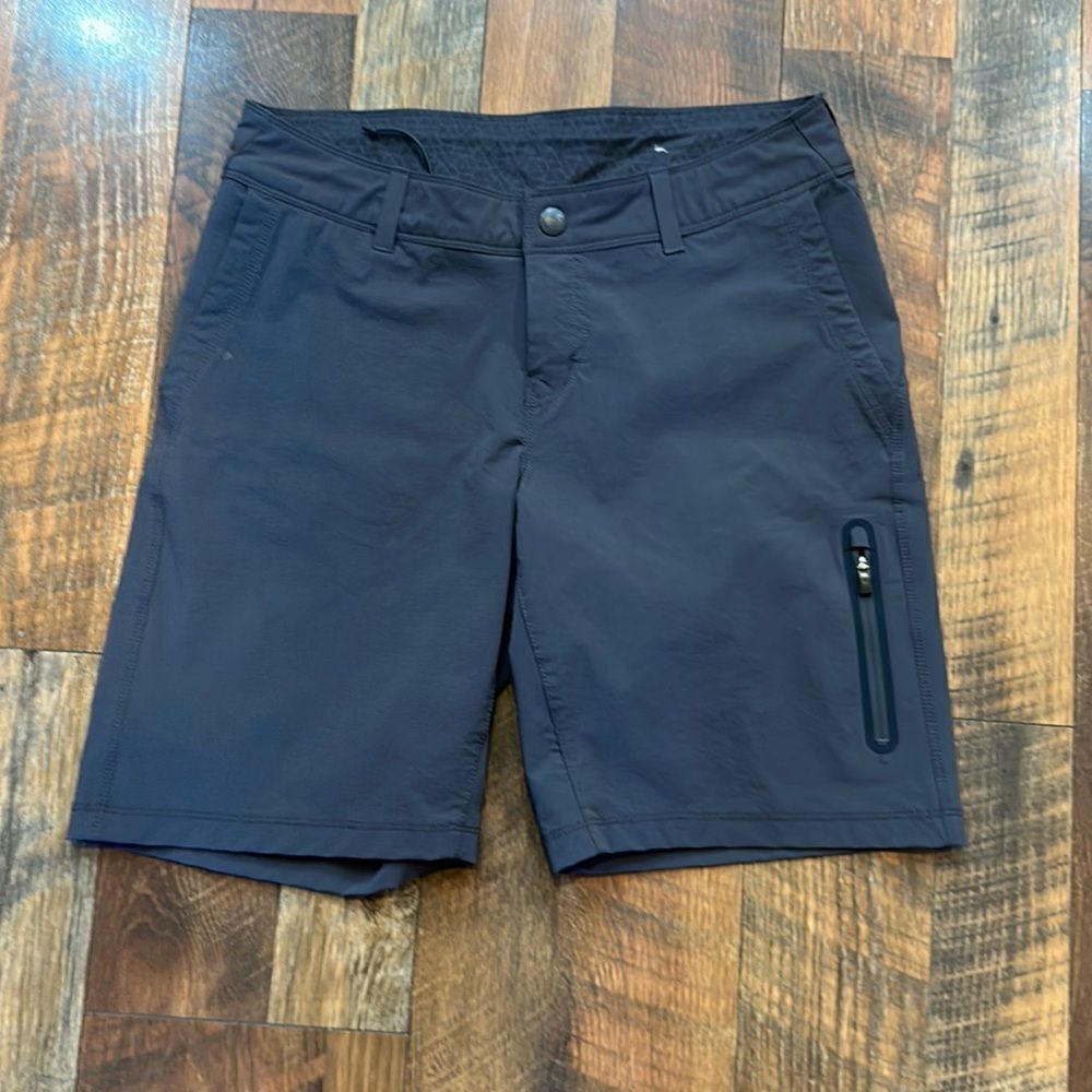REI Shorts 4 (4900)